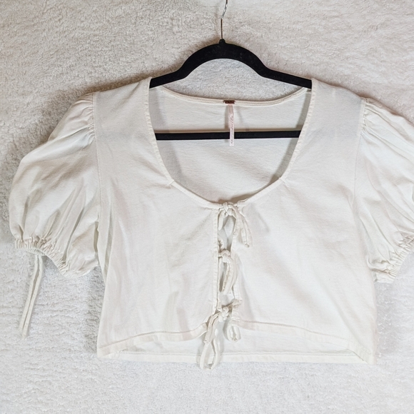 Free People Tops - 411-Free People Cream Tie-Front Puff Sleeve Crop Top